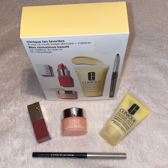 Clinique Other - Clinique fan favorites (sample sizes)